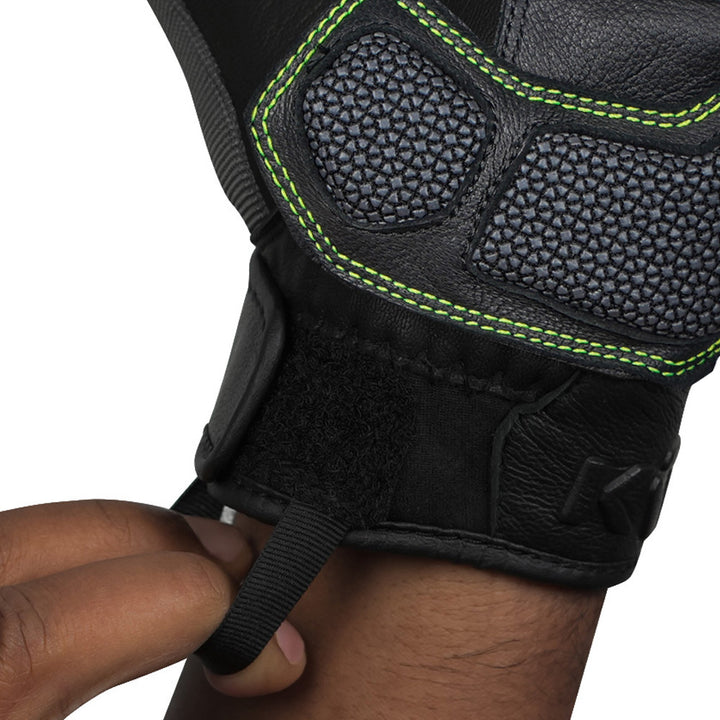 Korda Adventure Riding Gloves With D3O