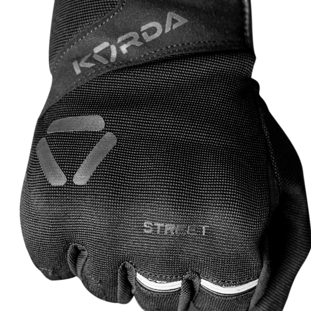 Korda Street 2.0 Matt Black Riding Gloves knuckle